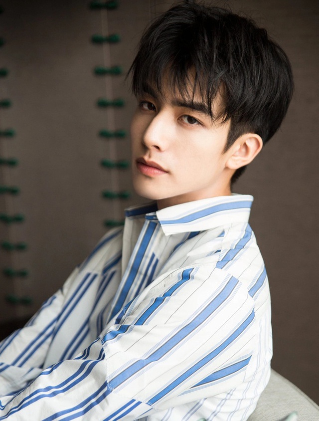 Tống Uy Long và bí quyết đẹp trai: Di sản của thói quen tự kỷ luật - Ảnh 2.