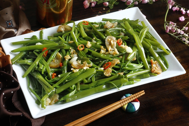3 loại rau “vàng” bán đầy ở chợ Việt nên ăn nhiều vào mùa hè: Giúp hạ huyết áp, giảm cholesterol và bảo vệ tim mạch cực tốt - Ảnh 2.