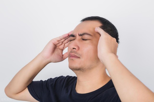 Mạch m&aacute;u c&oacute; tắc hay kh&ocirc;ng, nh&igrave;n v&ugrave;ng đầu l&agrave; biết: Nếu xuất hiện 4 dấu hiệu n&agrave;y, cần đến viện ngay - Ảnh 3.