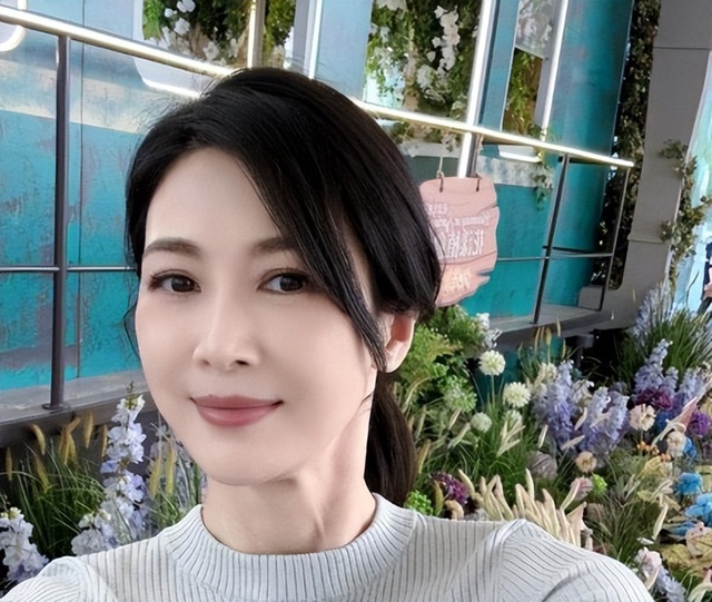 Mờ mắt trước khối tài sản nghìn tỷ, mỹ nhân nức tiếng một thời nhận cái kết đắng oằn mình trả nợ ở tuổi ngoài 40 - Ảnh 4.