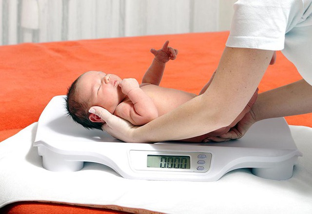 Nghiên cứu: Trẻ sơ sinh có cân nặng gần mức này thường sẽ là những em bé thông minh - Ảnh 1.