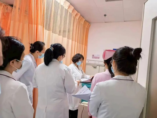 Thai phụ cận hơn 800 độ