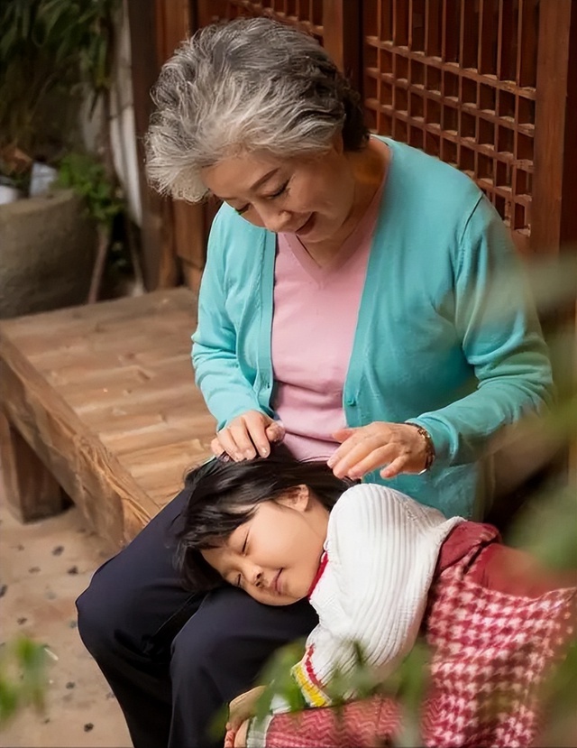 Bố mẹ nghỉ hưu chứ không chuyển công tác, giúp chăm cháu là tình cảm chứ không phải nghĩa vụ - Ảnh 1.