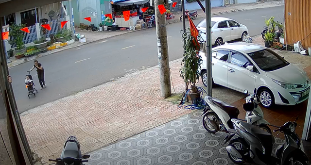 Bà mẹ trẻ chia sẻ đoạn clip 