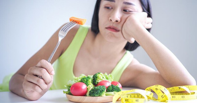Giảm cân có nhất thiết phải ăn đồ luộc đến phát khóc? Tuyệt chiêu 