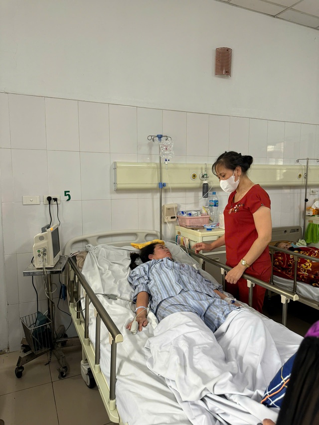Người phụ nữ ho&agrave;n cảnh kh&oacute; khăn mắc bệnh hiểm ngh&egrave;o, mong được cộng đồng hỗ trợ để n&iacute;u giữ sự sống - Ảnh 2.