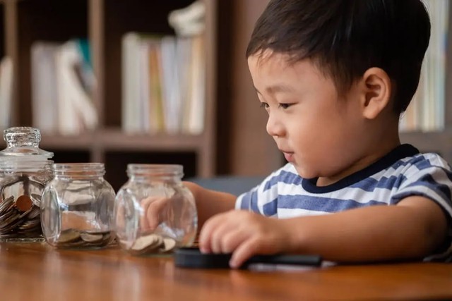 Trẻ qua độ tuổi này, bố mẹ nhất định phải cho tiền tiêu vặt, đừng đợi đến khi con lấy trộm tiền mới hối hận - Ảnh 3.