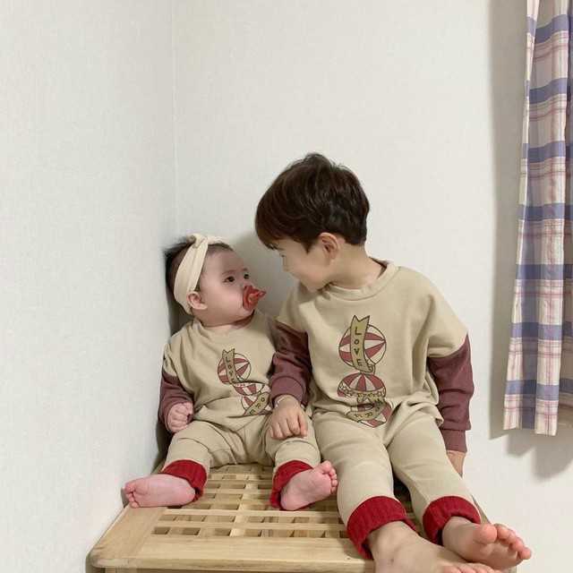 Đau đầu vì đứa lớn bắt nạt đứa nhỏ: Làm sao để gia đình có 2 con cân bằng tình cảm và giúp hóa giải tranh chấp giữa tụi nhỏ - Ảnh 1.
