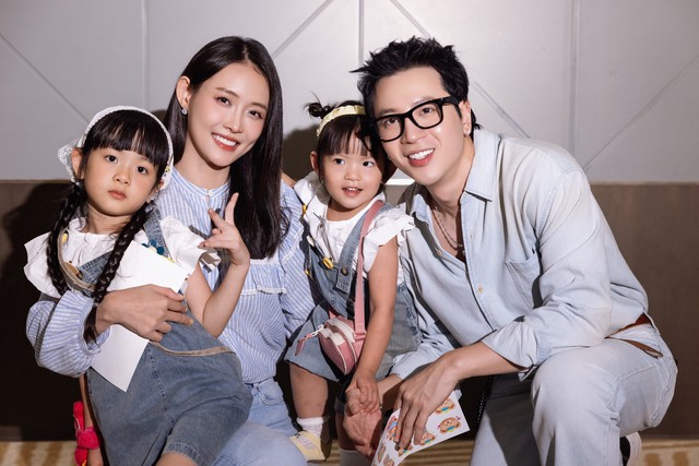 Con g&aacute;i lớn nh&agrave; Trương Mỹ Nh&acirc;n g&acirc;y sốt: Ngoại h&igrave;nh mong manh như thi&ecirc;n thần, mới 6 tuổi đ&atilde; ra d&aacute;ng chị cả, bảo vệ c&aacute;c em đến c&ugrave;ng- Ảnh 11.