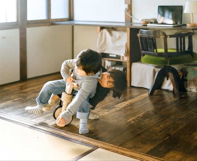 Vì sao trẻ rất thích làm ngược lại lời bố mẹ? - Ảnh 2.