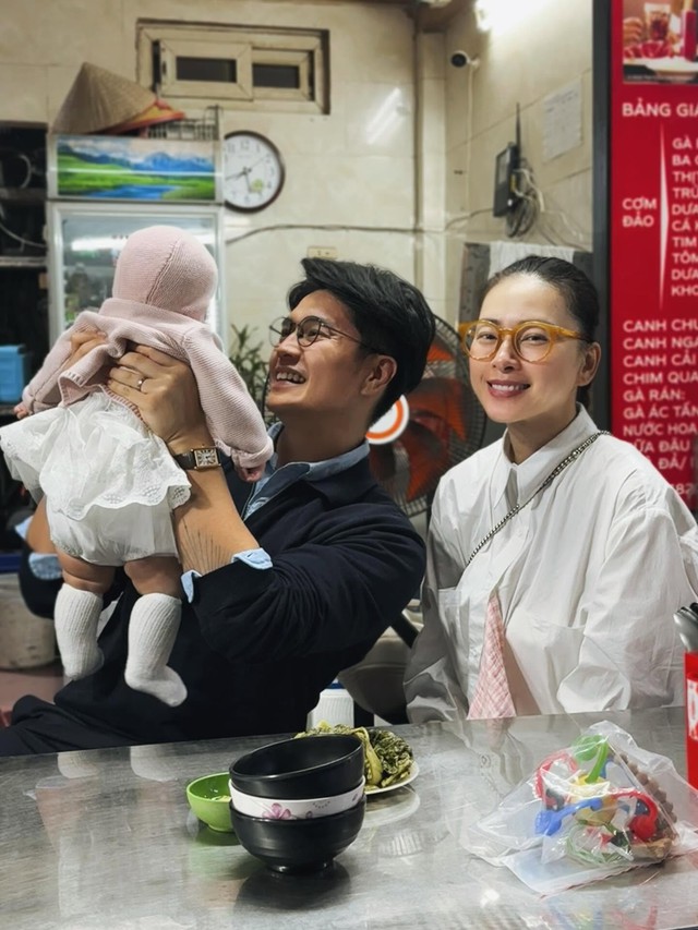 Huy Trần và hành trình lần đầu làm cha: Từ những đêm thức trắng chăm con đến khoảnh khắc nghẹn ngào nghe bé Gạo bập bẹ tiếng "mama" - Ảnh 10.