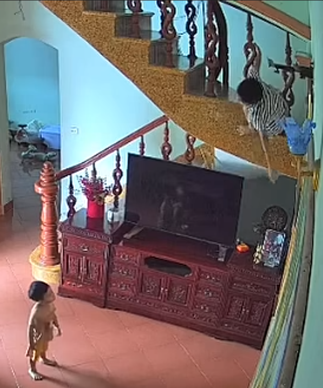 Clip khối nghỉ h&egrave; nhập vai 