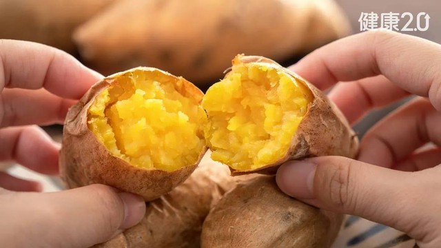 Da mặt bỗng v&agrave;ng bất thường, người phụ nữ nghi bệnh gan; b&aacute;c sĩ chỉ ra thủ phạm nằm trong m&oacute;n ăn s&aacute;ng được ca ngợi l&agrave; si&ecirc;u thực phẩm - Ảnh 2.