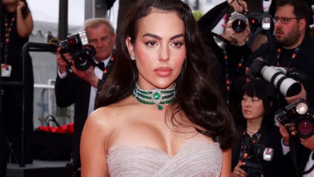 Georgina Rodriguez - WAGs quyền lực bậc nhất làng túc cầu: Điều gì giúp