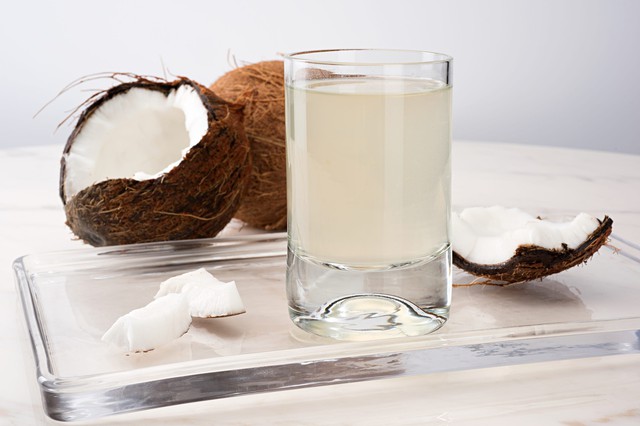 B&iacute; quyết bổ sung nước của Vương phi Kate v&agrave; lời cảnh b&aacute;o từ chuy&ecirc;n gia: Một nh&oacute;m người tuyệt đối kh&ocirc;ng n&ecirc;n uống v&igrave; nguy cơ loạn nhịp tim - Ảnh 3.