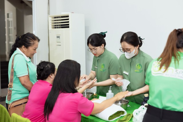 Hội LHPN TPHCM ký kết hợp tác cùng BON Spa, khai giảng khóa học nghề cho phụ nữ có hoàn cảnh khó khăn - Ảnh 3.