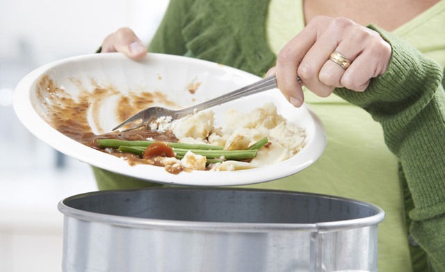 Ăn không hết trong một bữa? 4 nhóm thực phẩm này cần xử lý và bảo quản đúng cách để tránh bị ngộ độc  - Ảnh 1.