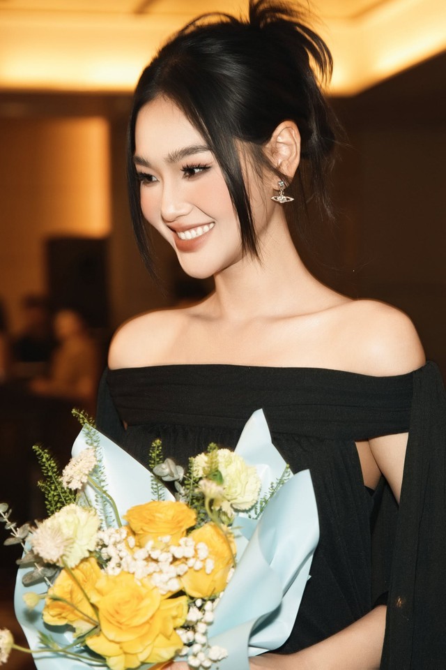 Cù Thị Trà Từ tiểu tam trở thành ẩn số phim Lửa trắng trong hậu trường điện ảnh 2026 - Ảnh 3. Cù Thị Trà Từ tiểu tam trở thành ẩn số phim Lửa trắng trong hậu trường điện ảnh 2026 - Ảnh 3.