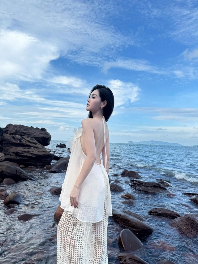 Cù Thị Trà Từ tiểu tam trở thành ẩn số phim Lửa trắng trong hậu trường điện ảnh 2026 - Ảnh 6. Cù Thị Trà Từ tiểu tam trở thành ẩn số phim Lửa trắng trong hậu trường điện ảnh 2026 - Ảnh 6.