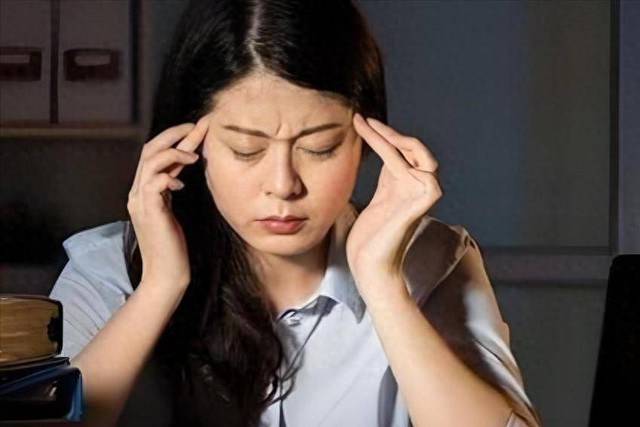 Phụ nữ bị thiếu hụt progesterone thường gặp phải 5 bất thường trong cơ thể. Nếu bạn có bất kỳ triệu chứng nào, cần bổ sung kịp thời - Ảnh 1.