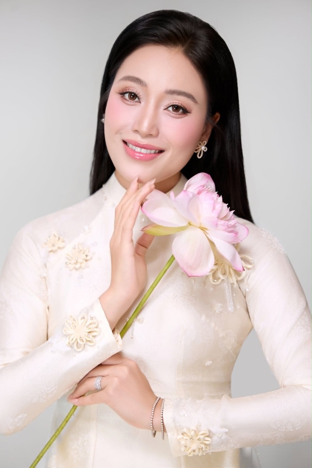 Sao Mai Huyền Trang ra MV 