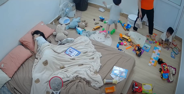 Lịm tim với clip 2 