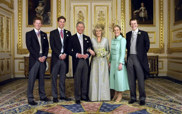 Con c&aacute;i Peter Phillips v&agrave; Harriet Sperling sẽ lớn l&ecirc;n kh&aacute;c Th&acirc;n vương William v&agrave; Vương tử Harry - Ảnh 3.