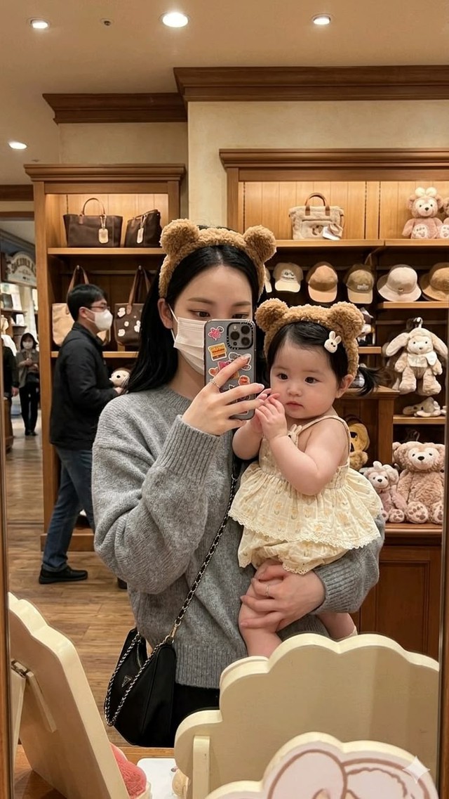 Từng khao khát có con trai, nhiều gia đình nay lại thích sinh con gái: Điều gì đang thay đổi? - Ảnh 1.