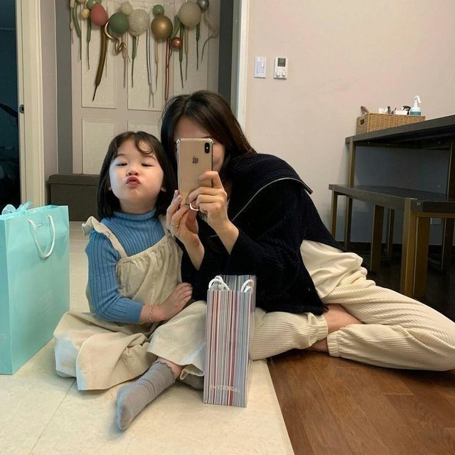 Hầu hết những đứa trẻ lớn lên có khả năng giao tiếp tốt đều được nuôi dạy trong môi trường như thế này - Ảnh 4.