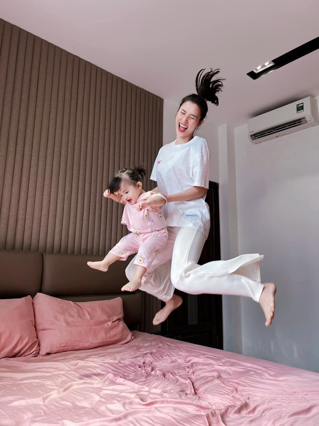 Cuộc sống viên mãn của Đông Nhi và Ông Cao Thắng: Hậu trường hạnh phúc trong showbiz - Ảnh 15.