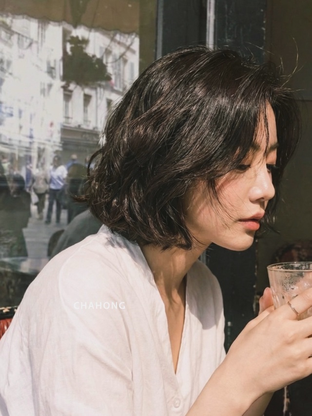 4 kiểu t&oacute;c ngắn m&ugrave;a h&egrave; thịnh h&agrave;nh nhất hiện tại, ai cắt xong cũng xinh - Ảnh 5.