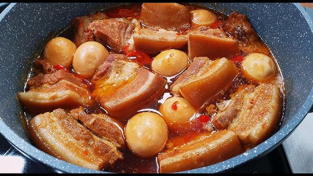 Đừng chỉ kiêng thịt mỡ: Người mắc tiểu đường được khuyên hạn chế thêm 6 loại thực phẩm - Ảnh 1.