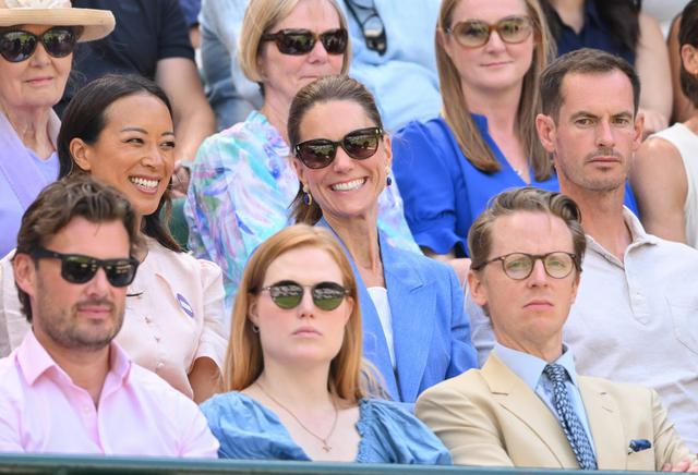 Vương phi Kate v&agrave; mẫu k&iacute;nh r&acirc;m old money gi&aacute; dễ mua tại Wimbledon 2026 - Ảnh 4.