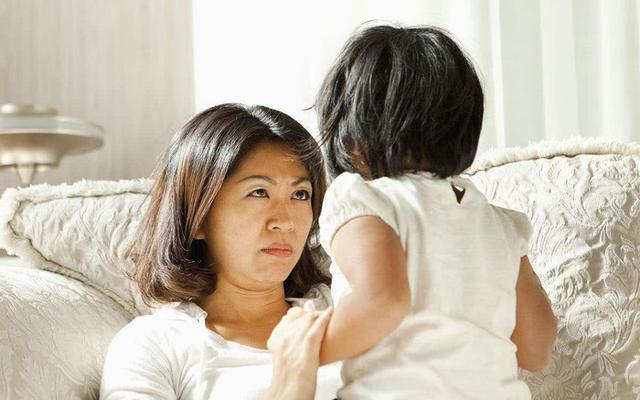Sai lầm tai hại bào mòn cả gia đình: Đẩy "vai ác" cho người mẹ phải đóng! - Ảnh 3.