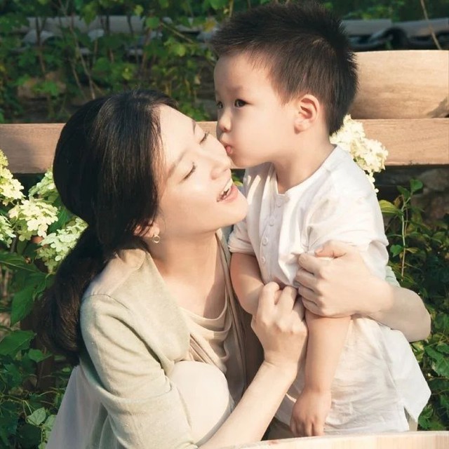 Càng yêu con càng dễ
