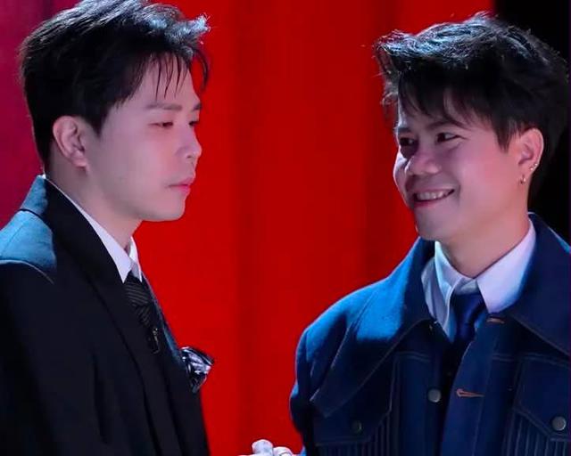 Ở ATVNCG c&oacute; 1 CP BROMANCE 