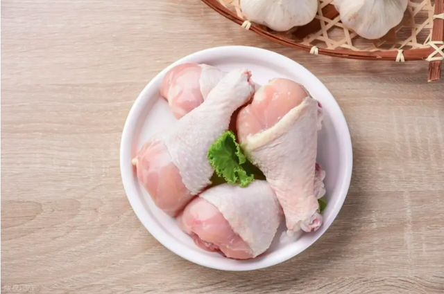 Hãy tạm quên món thịt lợn kho đi! Khi người lớn tuổi bắt đầu suy giảm trí nhớ, hãy thử 10 loại