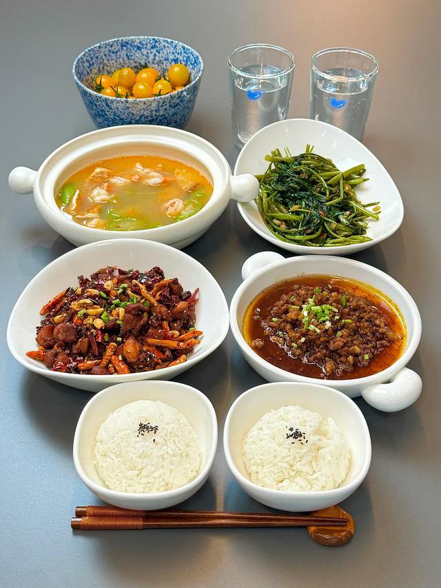 Thực đơn cơm nh&agrave; cho cả tuần kh&ocirc;ng tr&ugrave;ng m&oacute;n , dễ nấu v&agrave; ngon miệng - Ảnh 7.