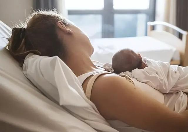 6 sai lầm ở cữ dễ mắc phải người lớn trong nhà vẫn cố kiết làm theo - Ảnh 3.