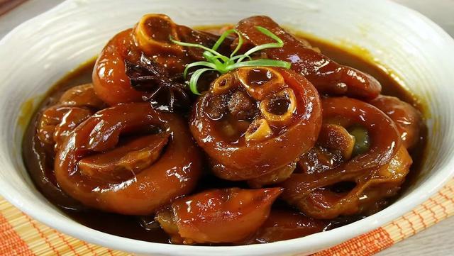 Bảng xếp hạng cholesterol gây sốc: Trứng bị
