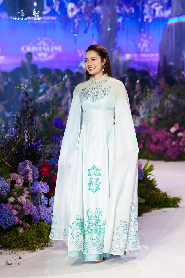 3 màn trình diễn quy tụ gần 100 người mẫu tại The Vietnam Grand WeddX 2026 - Ảnh 4.