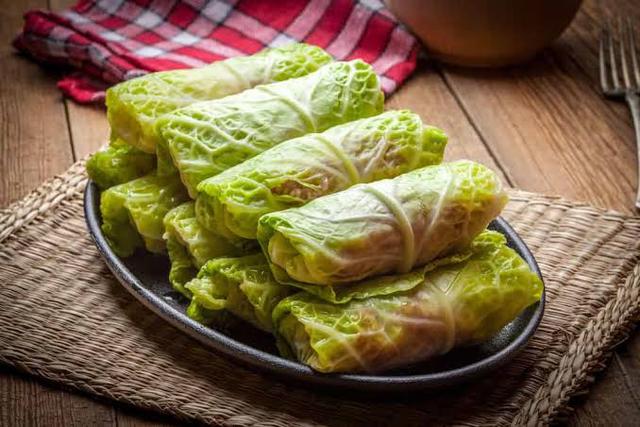 M&ugrave;a thu đừng chỉ chăm chăm ăn thịt: Cải thảo v&agrave;o vụ vừa thơm ngon, gi&aacute; rẻ, gi&agrave;u dưỡng chất, c&ograve;n được v&iacute; như &ldquo;kho canxi&rdquo; - Ảnh 2.