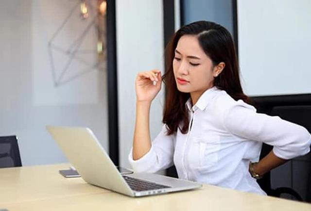 Ng&agrave;y trước leo cầu thang chẳng nghĩ ngợi, giờ mới đi v&agrave;i tầng đ&atilde; thở hổn hển: Kh&ocirc;ng phải v&igrave; tuổi t&aacute;c m&agrave; do c&aacute;ch ch&uacute;ng ta ngồi mỗi ng&agrave;y - Ảnh 2.