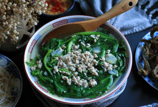 Mùa thu muốn hệ tiêu hóa khỏe mạnh, hãy ăn 4 loại rau này thường xuyên và hạn chế cà tím, đậu xanh - Ảnh 3.