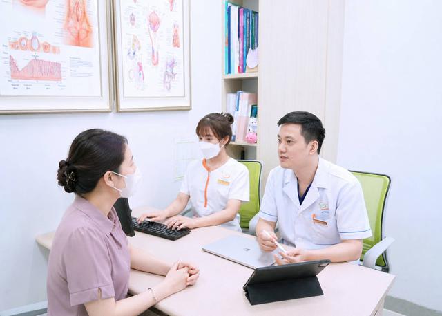Mới 36 tuổi đã hết kinh, người phụ nữ bất ngờ khi nhận chẩn đoán mãn kinh sớm - Ảnh 2.