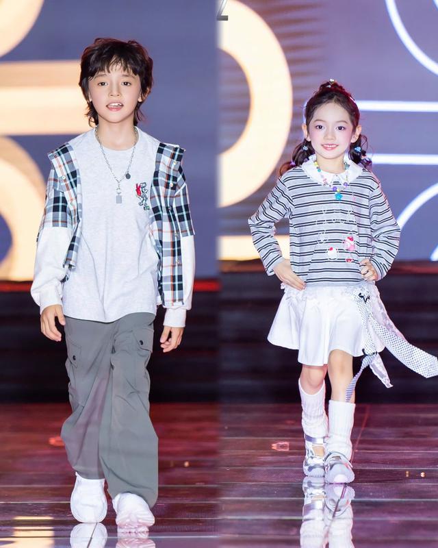 Balabala đồng hành cùng Face Star Kidz – Khi các thiên thần nhí sải bước trong những thiết kế đầy sắc màu - Ảnh 4.