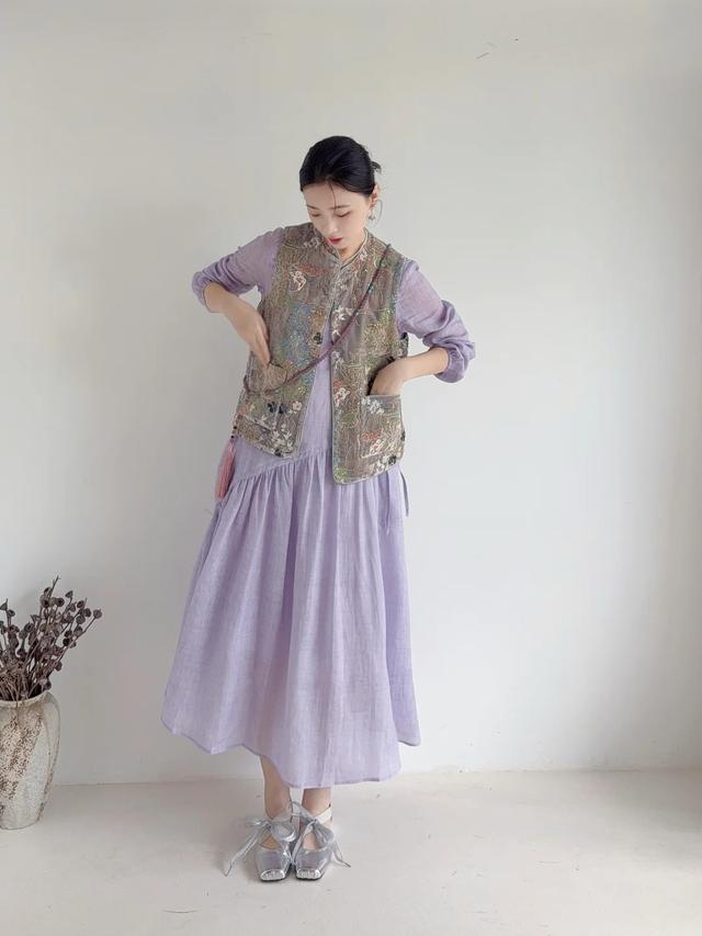 Tủ đồ m&agrave;u t&iacute;m nhạt: Vẻ đẹp dịu d&agrave;ng, thanh lịch nhưng kh&ocirc;ng hề mờ nhạt - Ảnh 3.