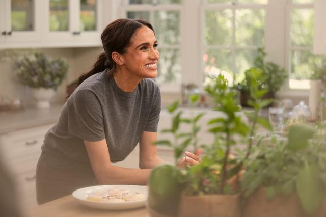 Meghan Markle trở lại Hollywood 2026: Dấu hiệu th&uacute; vị từ cựu c&ocirc;ng nương - Ảnh 2.