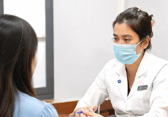 V&ocirc; sinh 4 năm kh&ocirc;ng r&otilde; nguy&ecirc;n nh&acirc;n, b&aacute;c sĩ cảnh b&aacute;o một lối sống ti&ecirc;u cực cần thay đổi ngay - Ảnh 1.
