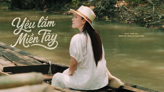 Thùy Chi lần đầu bắt tay